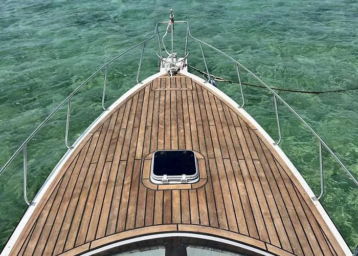 Botel круиз на яхте с бали на нуса пенида